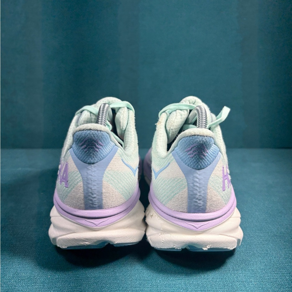 Size 9.5 - Women’s Hoka One Clifton 9 multicolor shoes - Picture 2 of 8